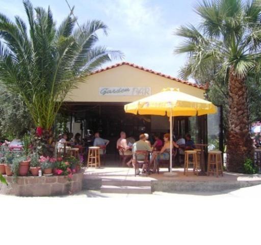 Aparthotel Anaxos Gardens Extérieur photo