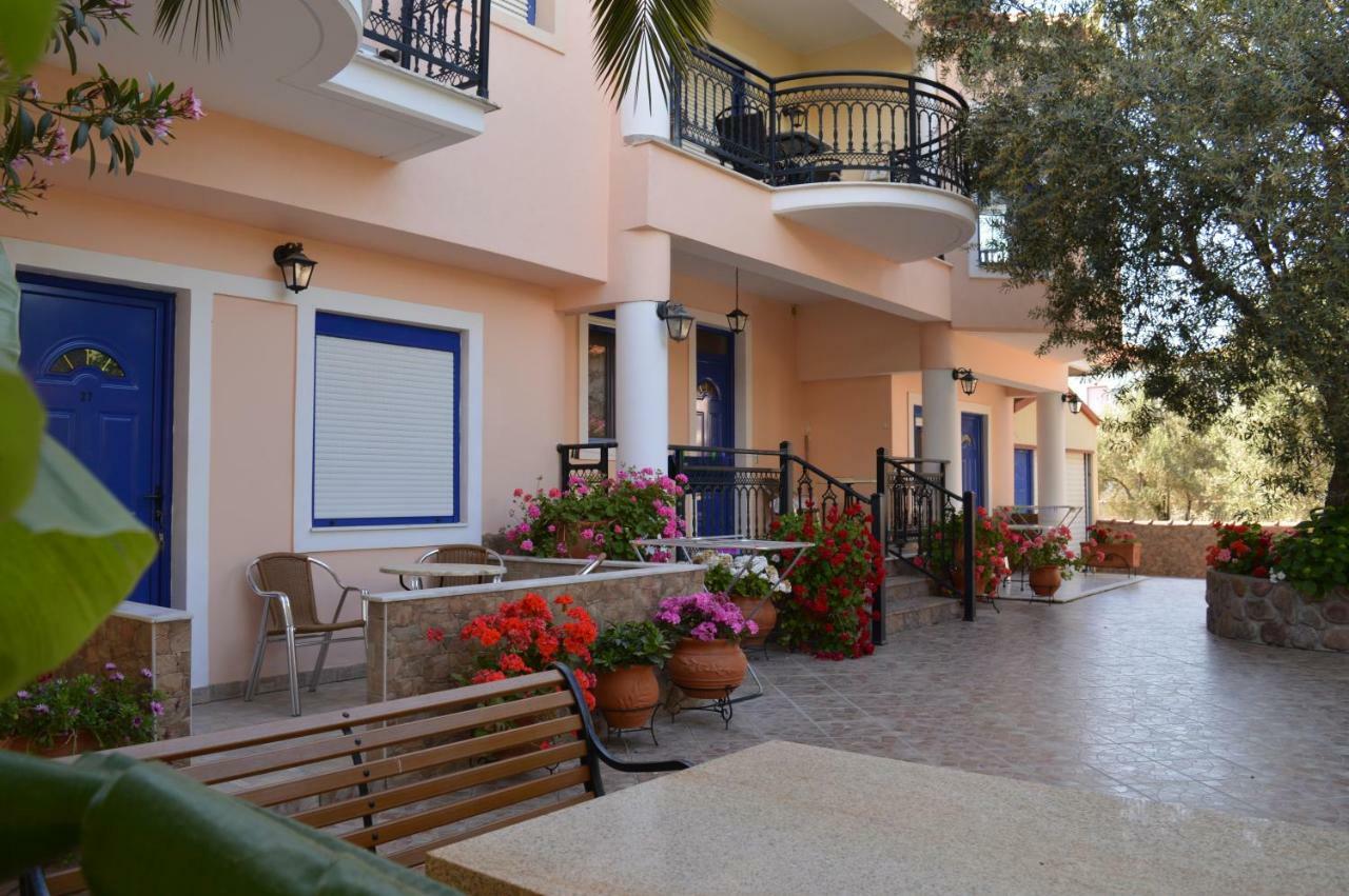 Aparthotel Anaxos Gardens Extérieur photo