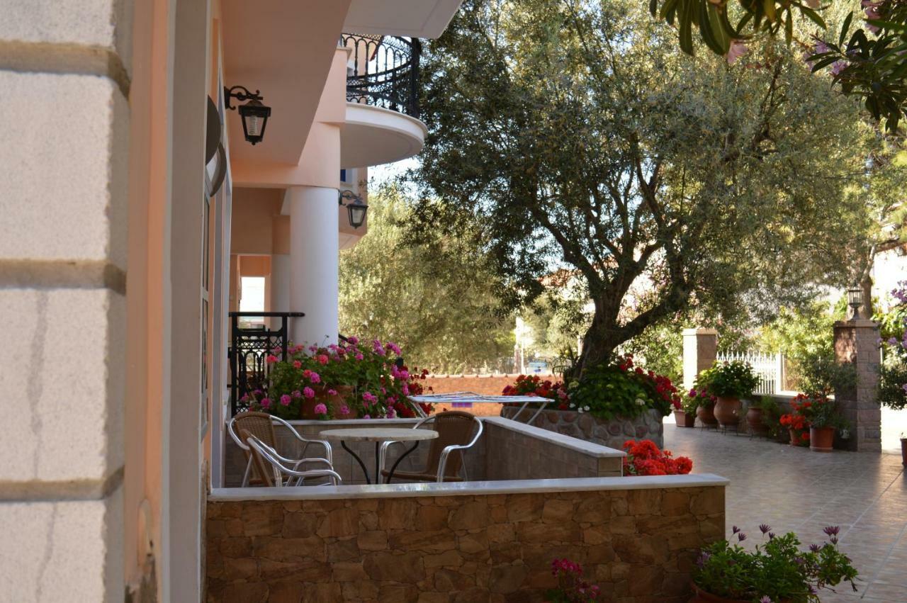 Aparthotel Anaxos Gardens Extérieur photo