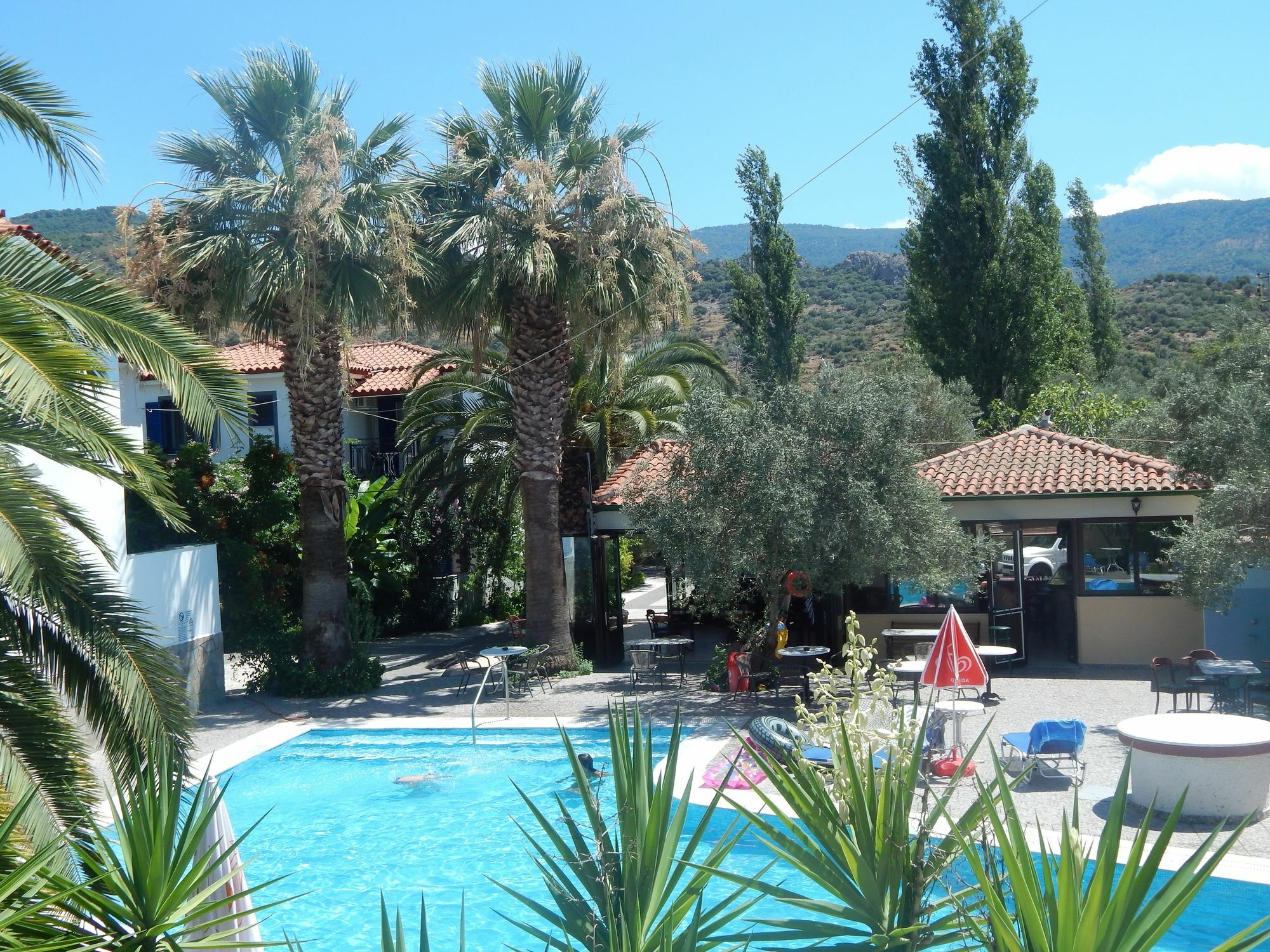 Aparthotel Anaxos Gardens Extérieur photo