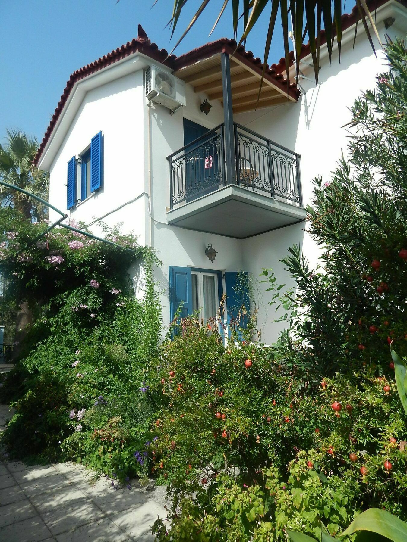 Aparthotel Anaxos Gardens Extérieur photo